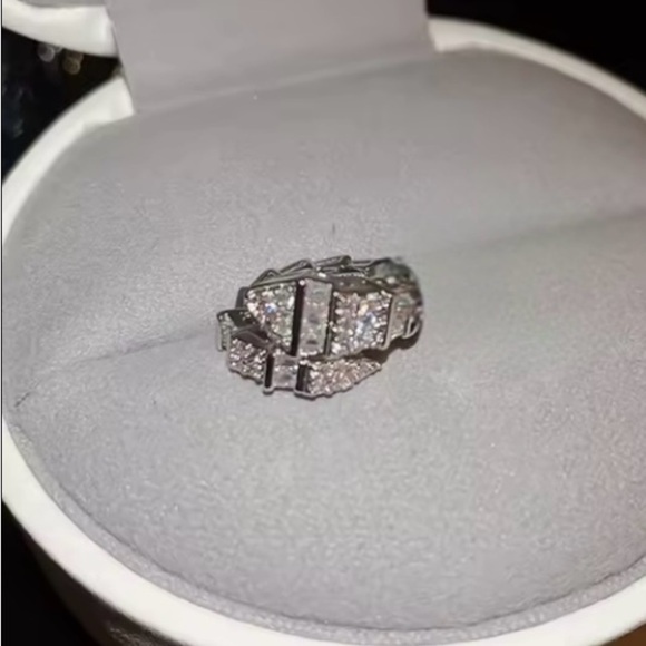 Luxury Serpenti Snake Bone CZ Ear Cuff - Right Ear - Picture 7 of 8